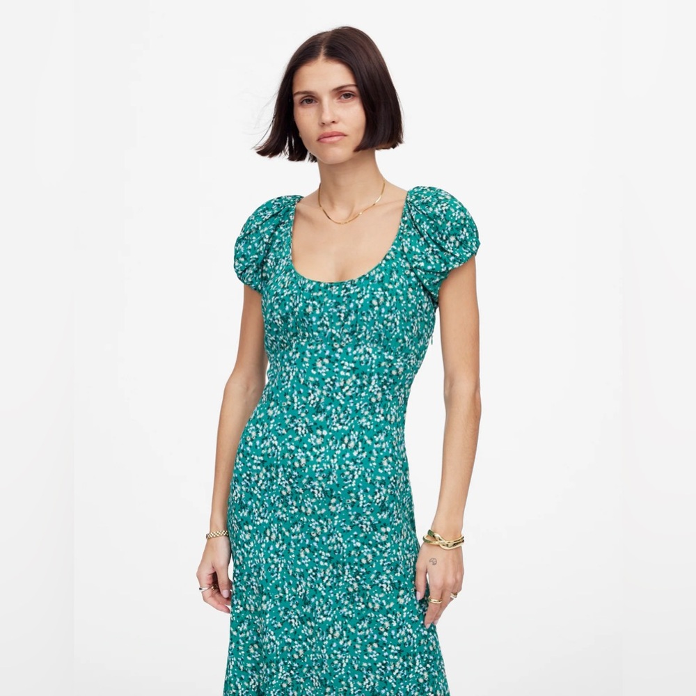 NWT MaRuched Scoopneck Midi Dress Green Floral Sz 10 bottom 8” shredded dress - Picture 2 of 13